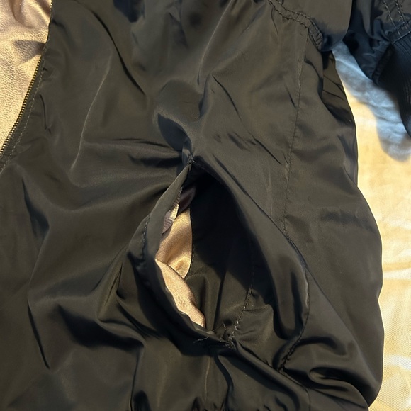 💣 Bomber Jacket 💣 - Picture 6 of 7